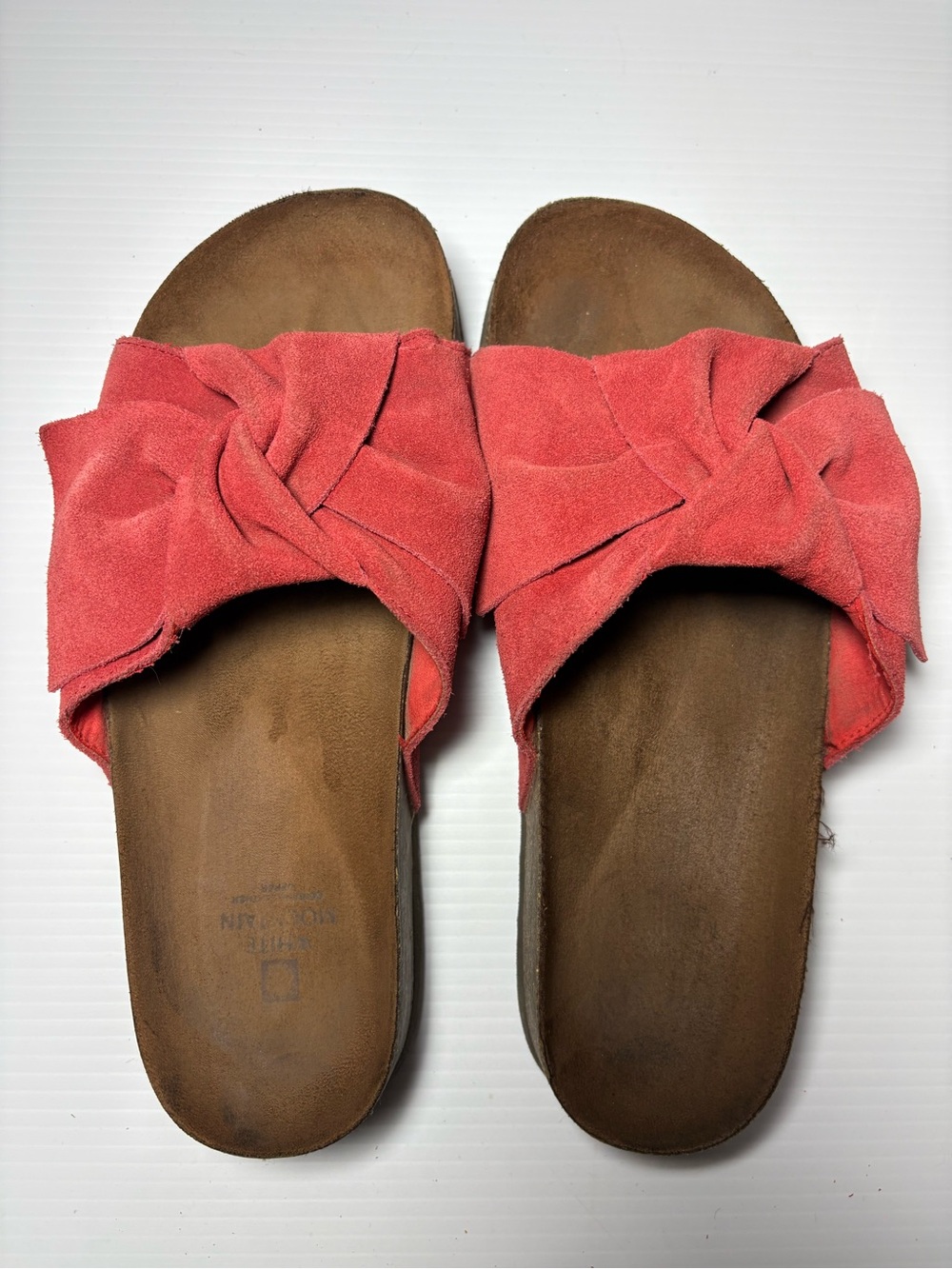 White Mountain Coral Knot Suede Slide Sandals